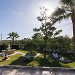 Fontana Villa *