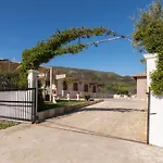 Fontana Villa Muzáki