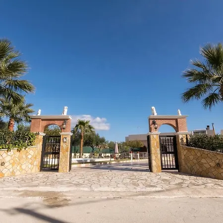 Fontana Villa *